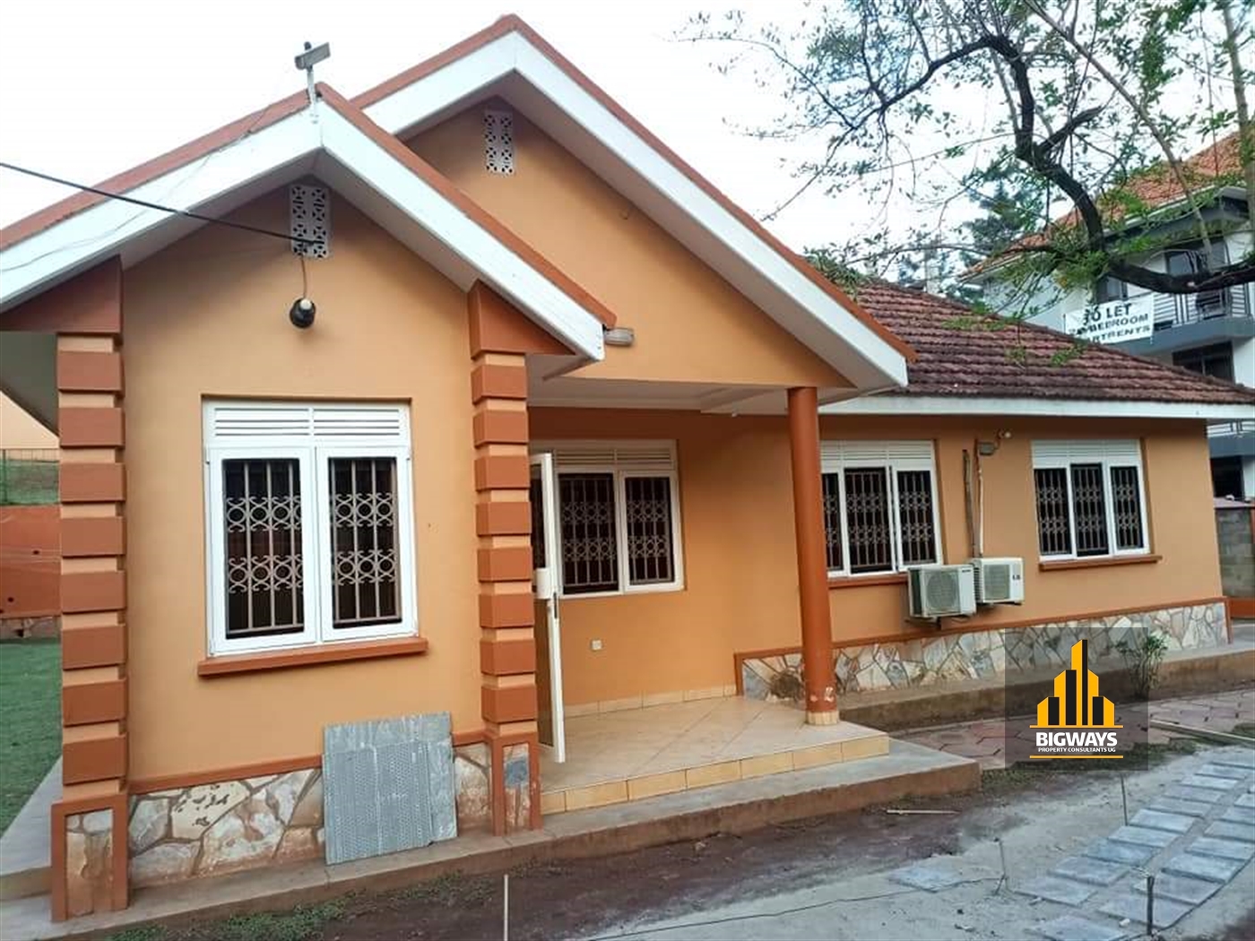 Bungalow for rent in Naguru Kampala