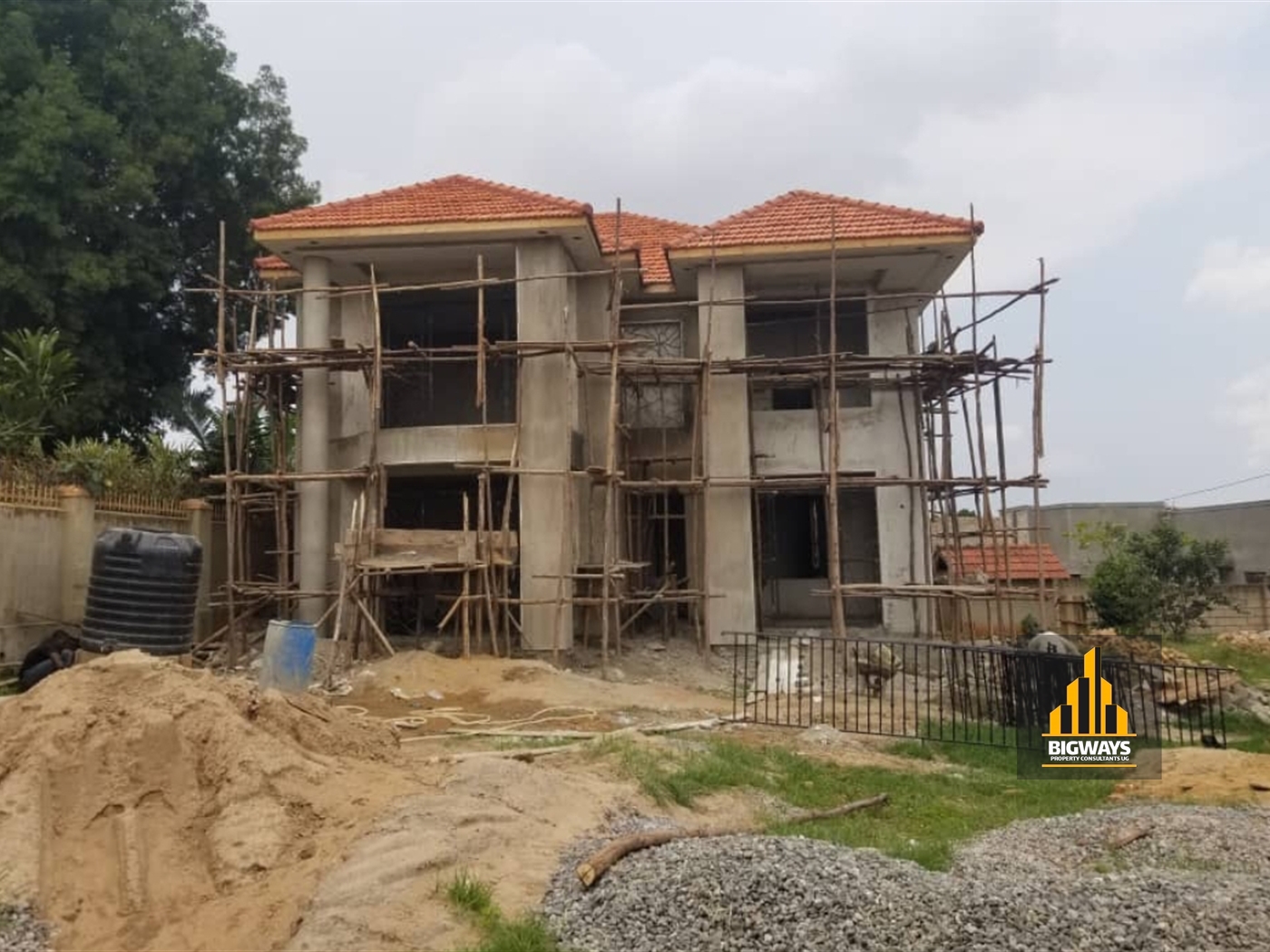 Storeyed house for sale in Kisaasi Kampala