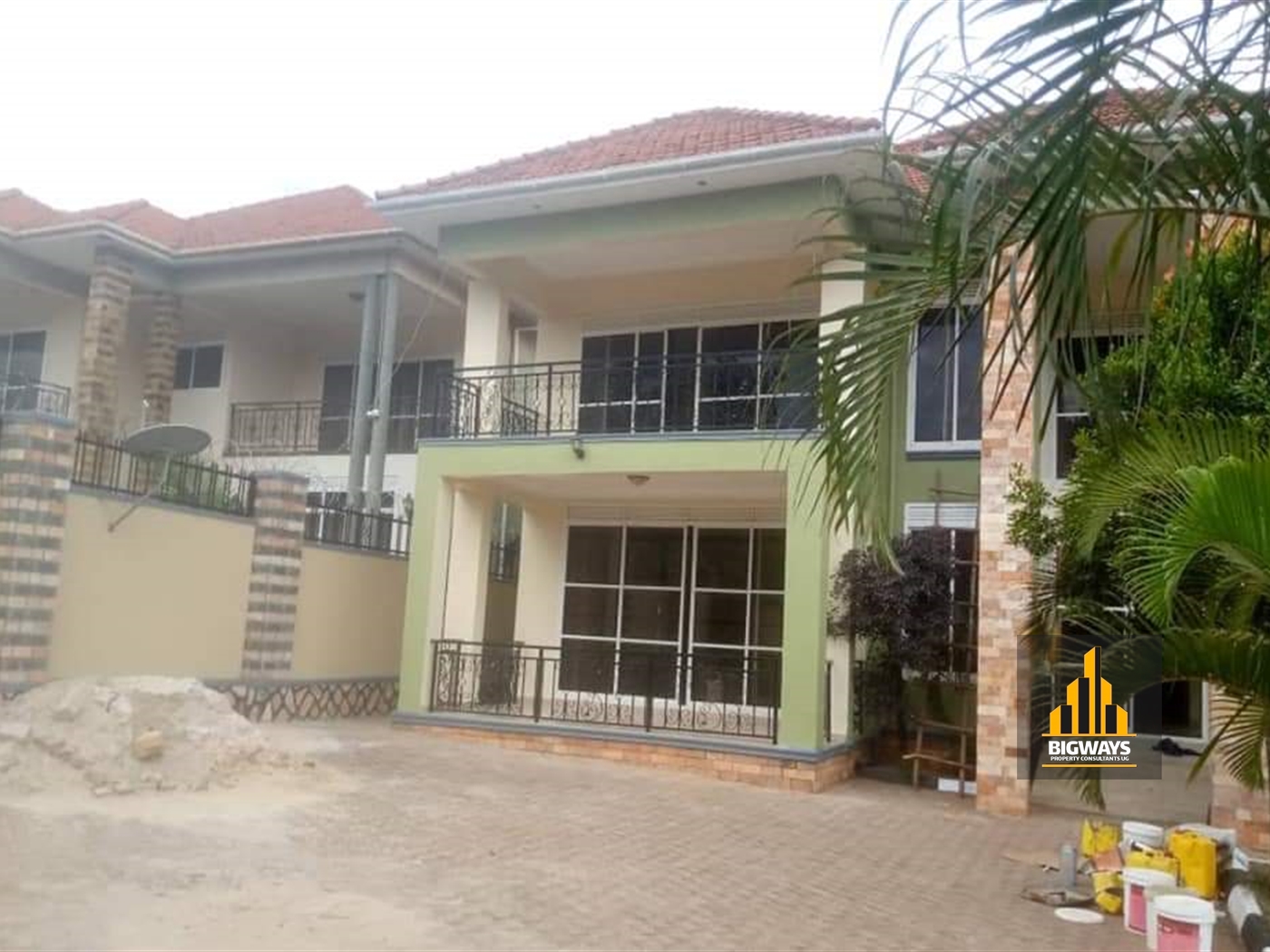 Villa for sale in Kira Wakiso