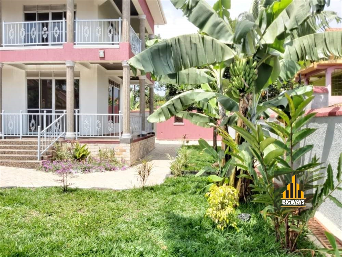 Storeyed house for sale in Kitende Wakiso