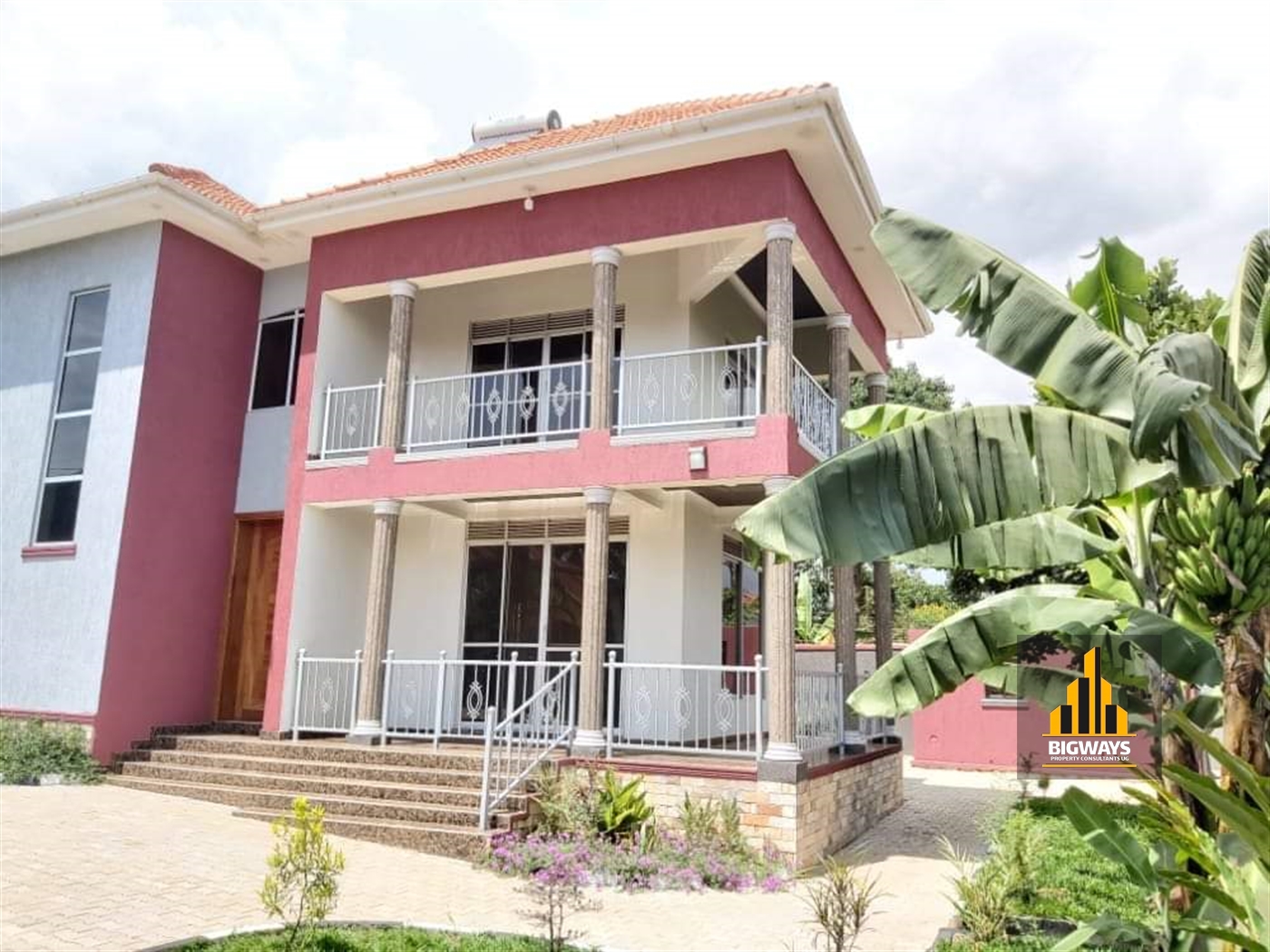 Storeyed house for sale in Kitende Wakiso