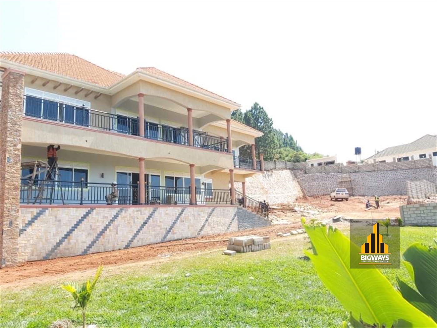 Mansion for sale in Kitende Wakiso