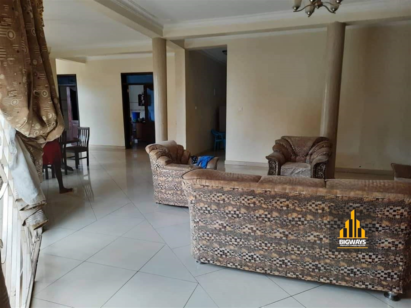 Storeyed house for sale in Munyonyo Kampala