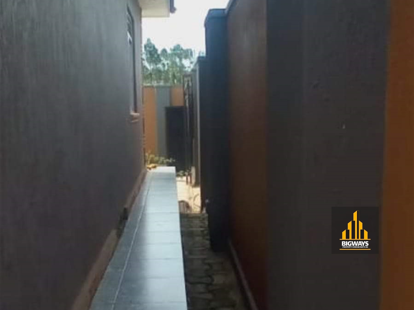 Bungalow for sale in Nakweelo Wakiso