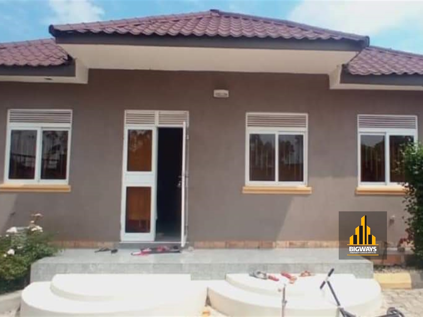 Bungalow for sale in Nakweelo Wakiso