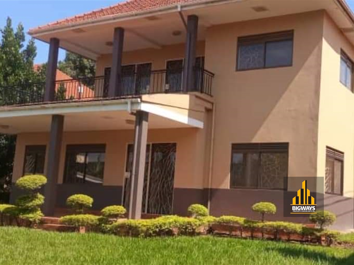 Storeyed house for sale in Muyenga Kampala