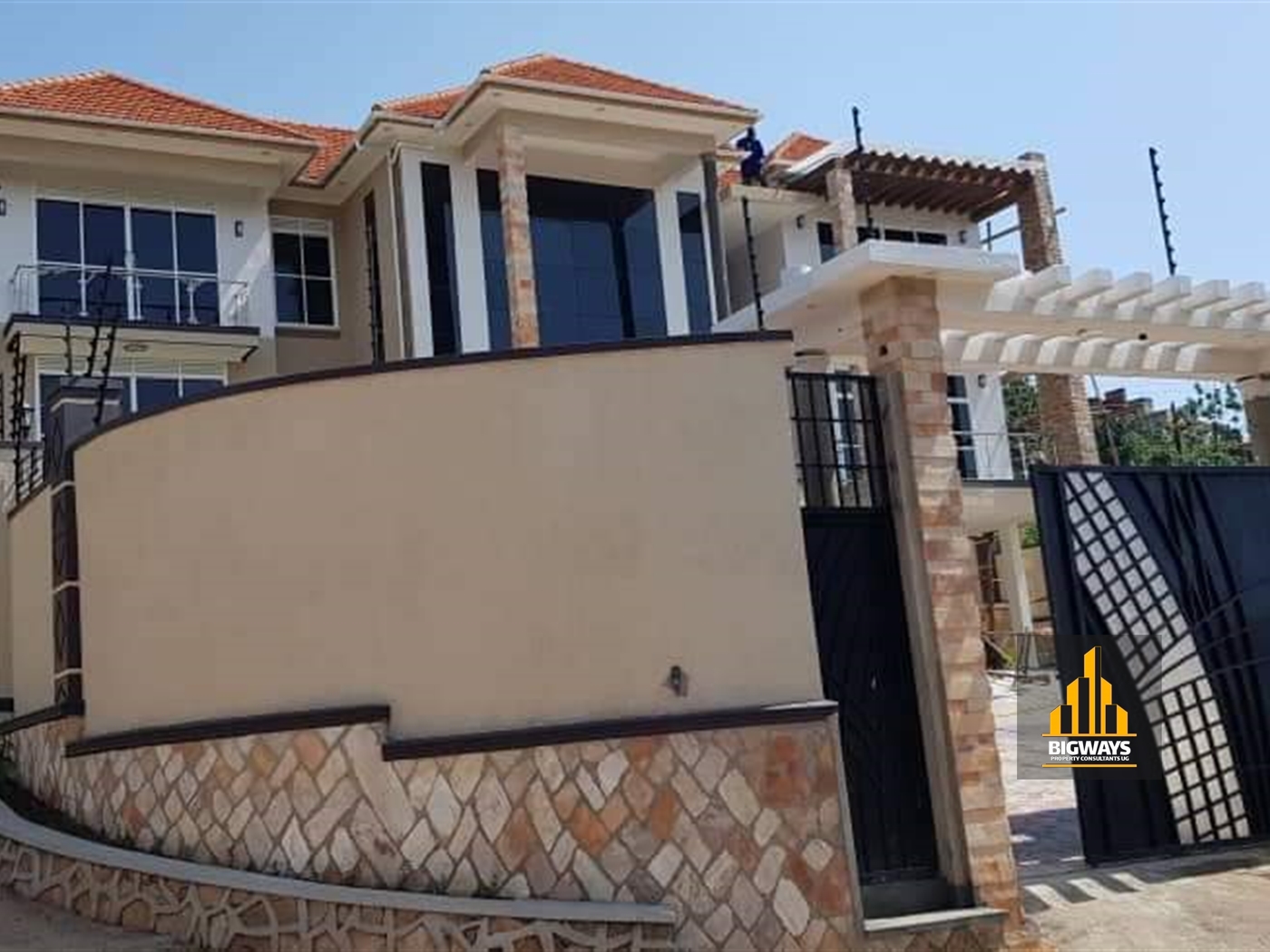 Mansion for sale in Lubowa Wakiso