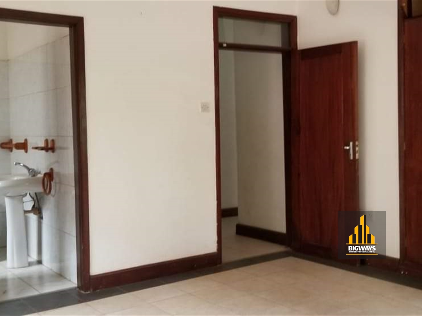 Bungalow for rent in Mbuya Kampala