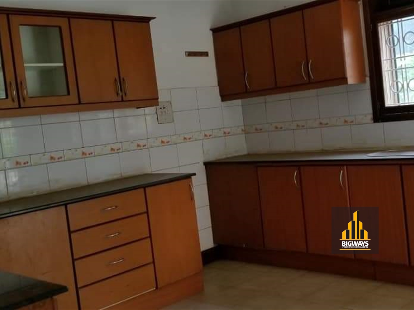 Bungalow for rent in Mbuya Kampala