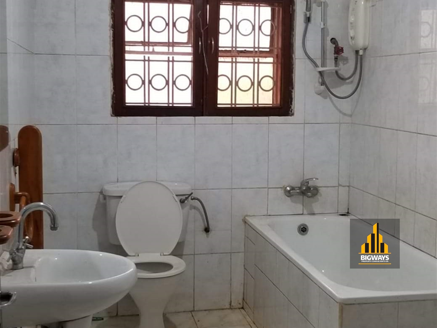 Bungalow for rent in Mbuya Kampala