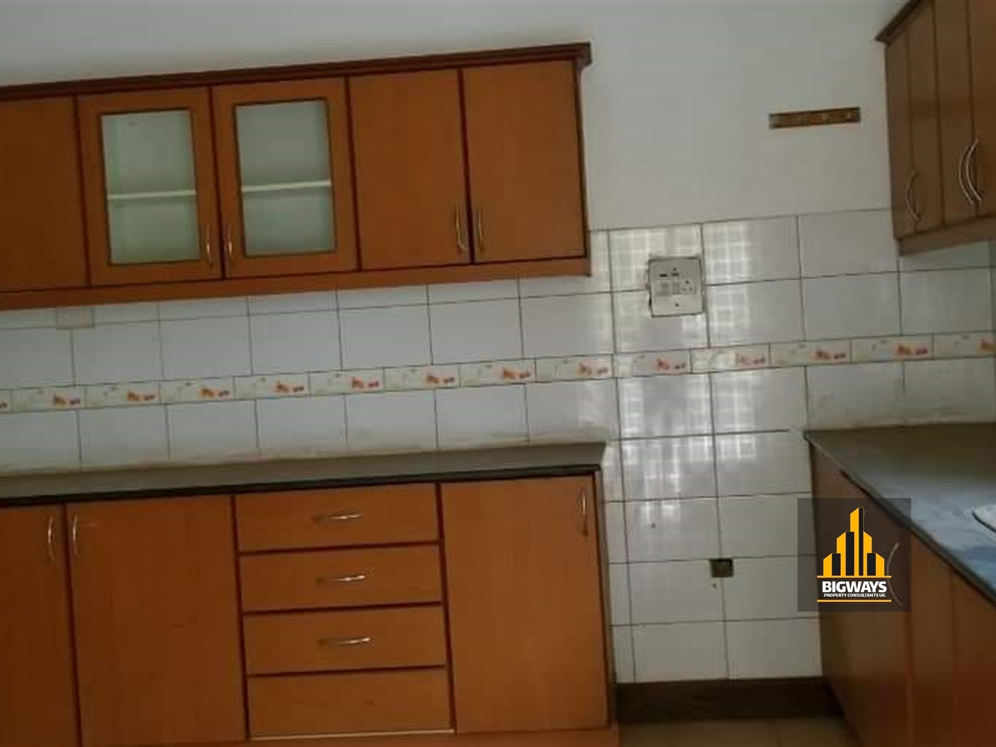 Bungalow for rent in Mbuya Kampala