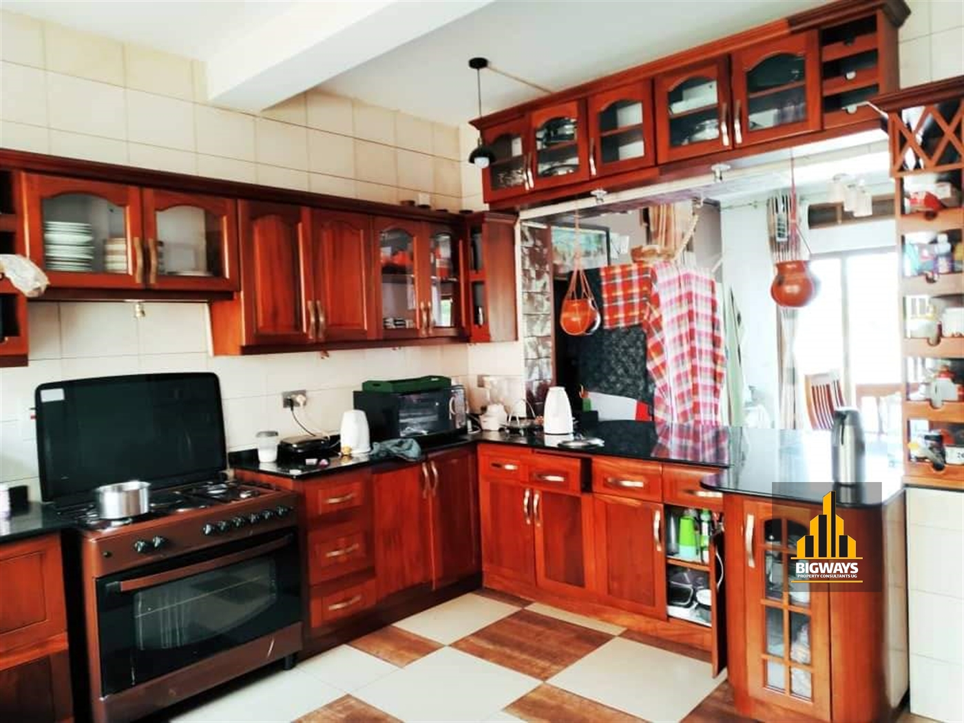 Storeyed house for sale in Bweyogerere Wakiso
