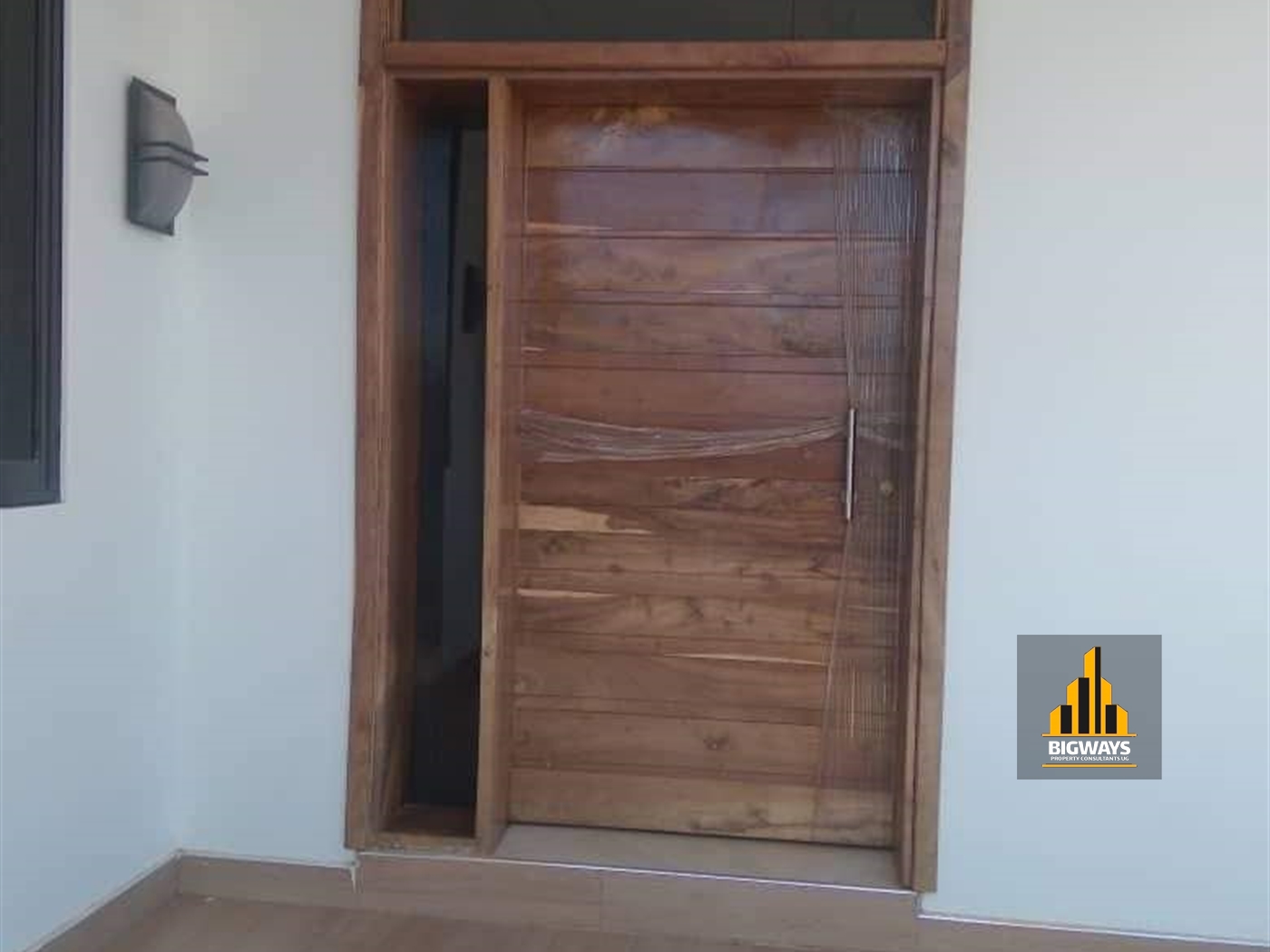 Storeyed house for sale in Seguku Wakiso