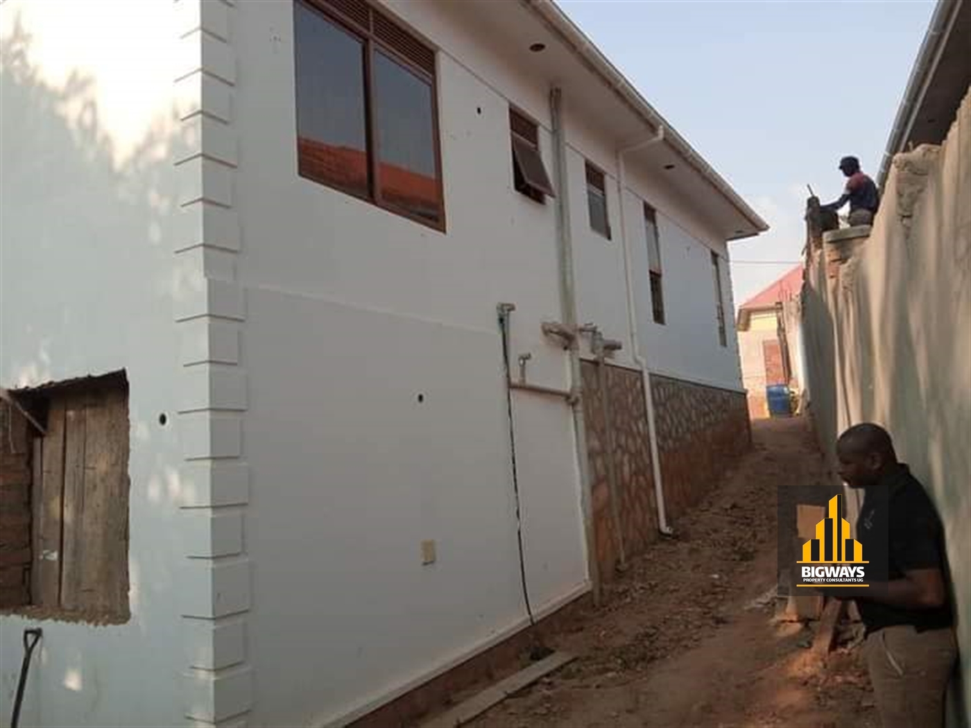 Storeyed house for sale in Namugongo Wakiso