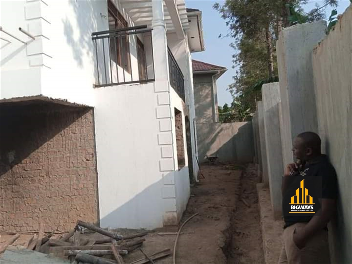 Storeyed house for sale in Namugongo Wakiso