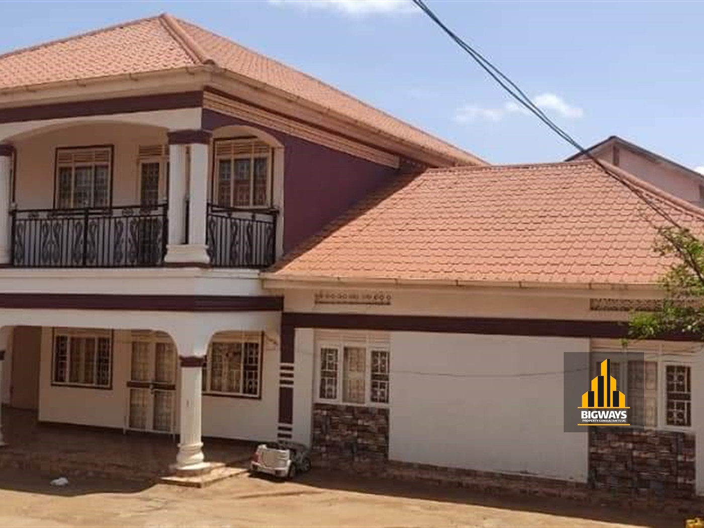 Storeyed house for sale in Kiwaatule Kampala