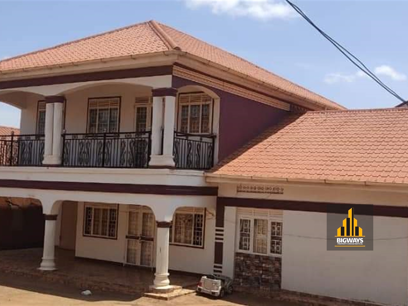 Storeyed house for sale in Kiwaatule Kampala