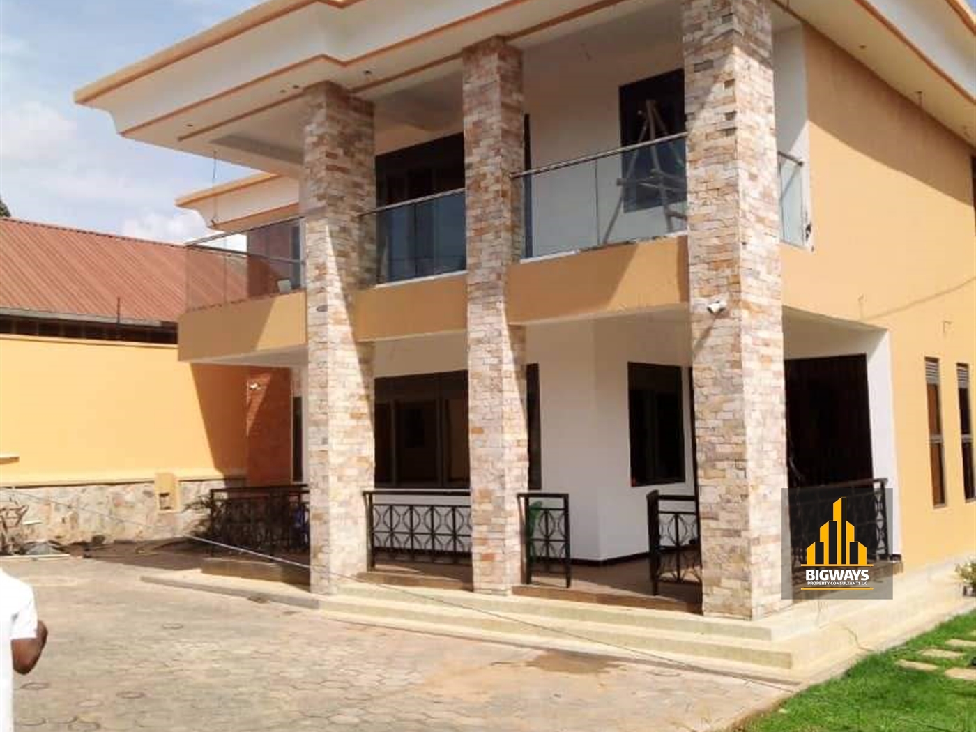 Villa for sale in Ntinda Kampala