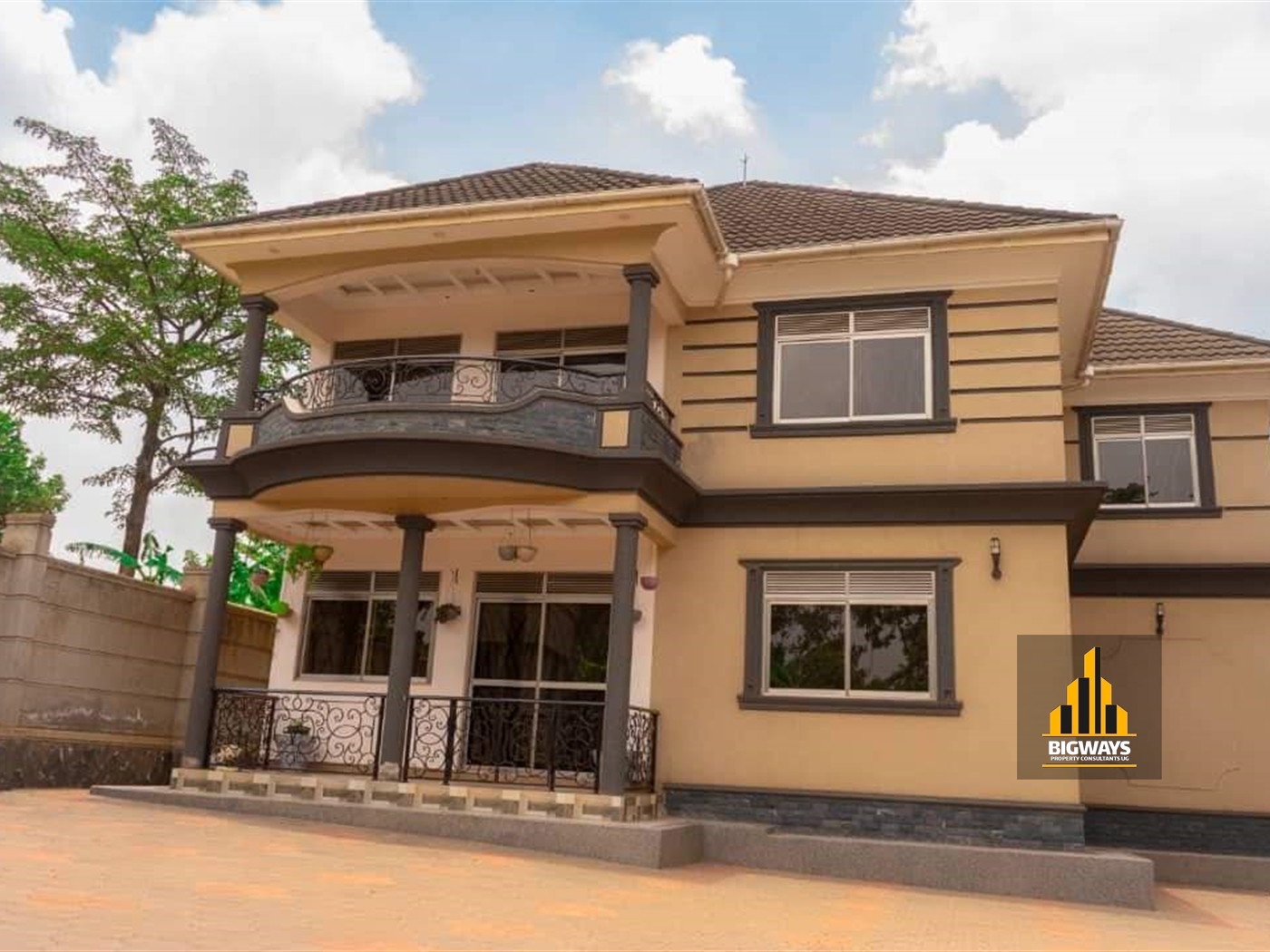 Storeyed house for sale in Kungu Wakiso