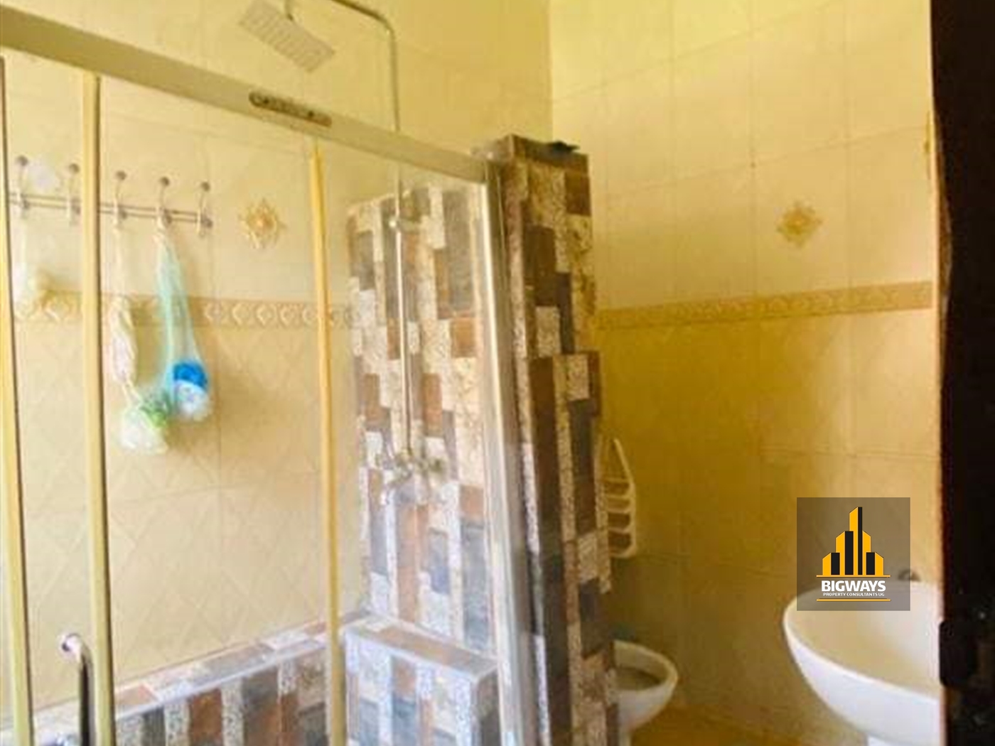 Villa for sale in Butabika Kampala