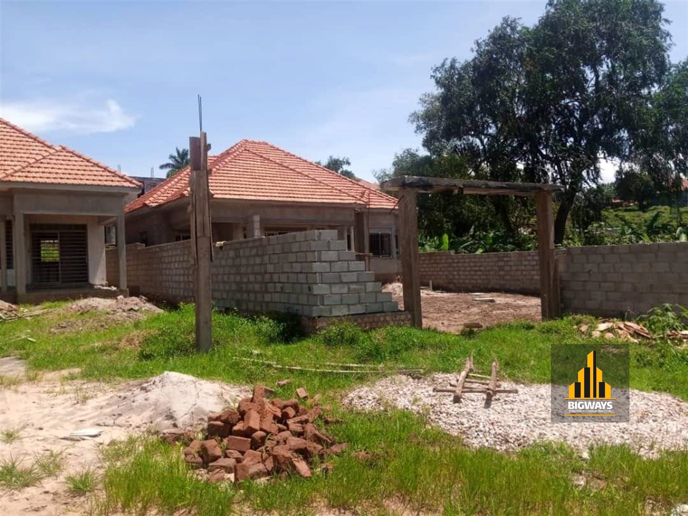 Shell House for sale in Kyaliwajjala Wakiso