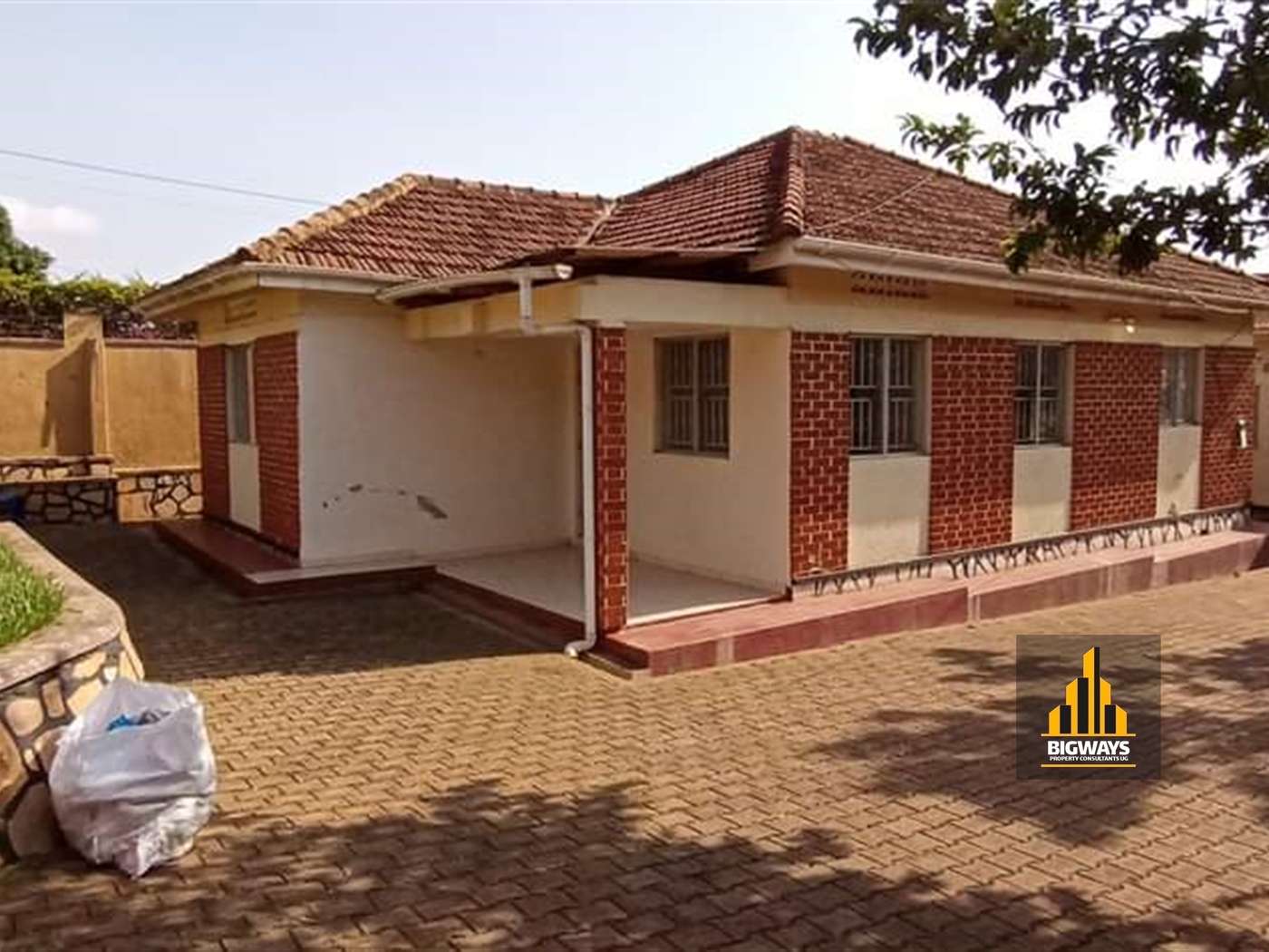 Bungalow for sale in Naalya Wakiso