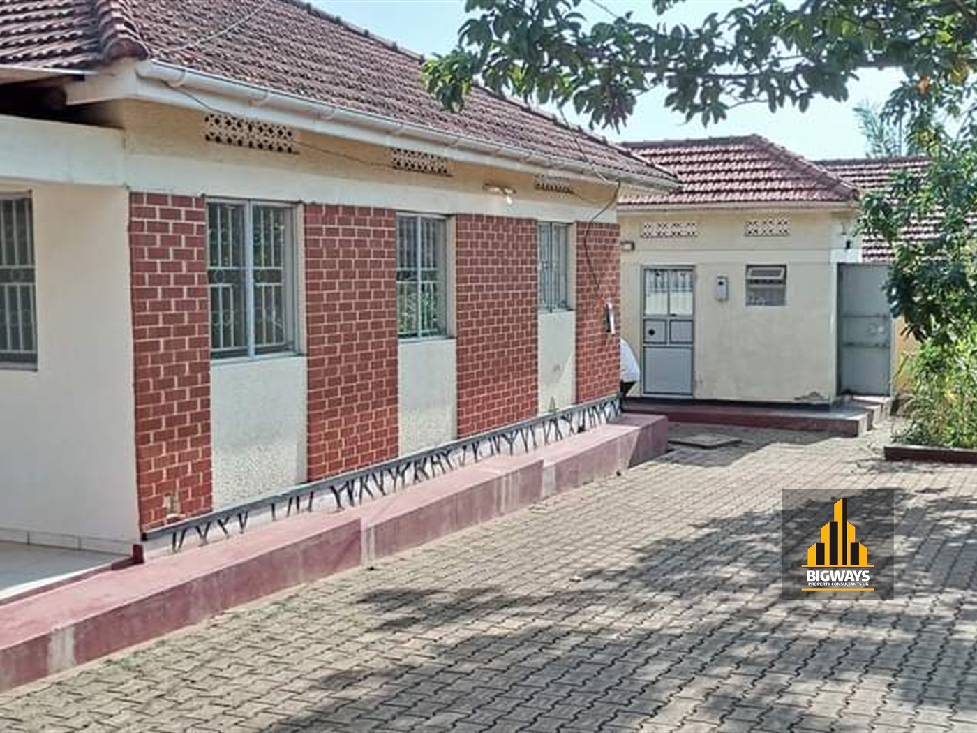 Bungalow for sale in Naalya Wakiso