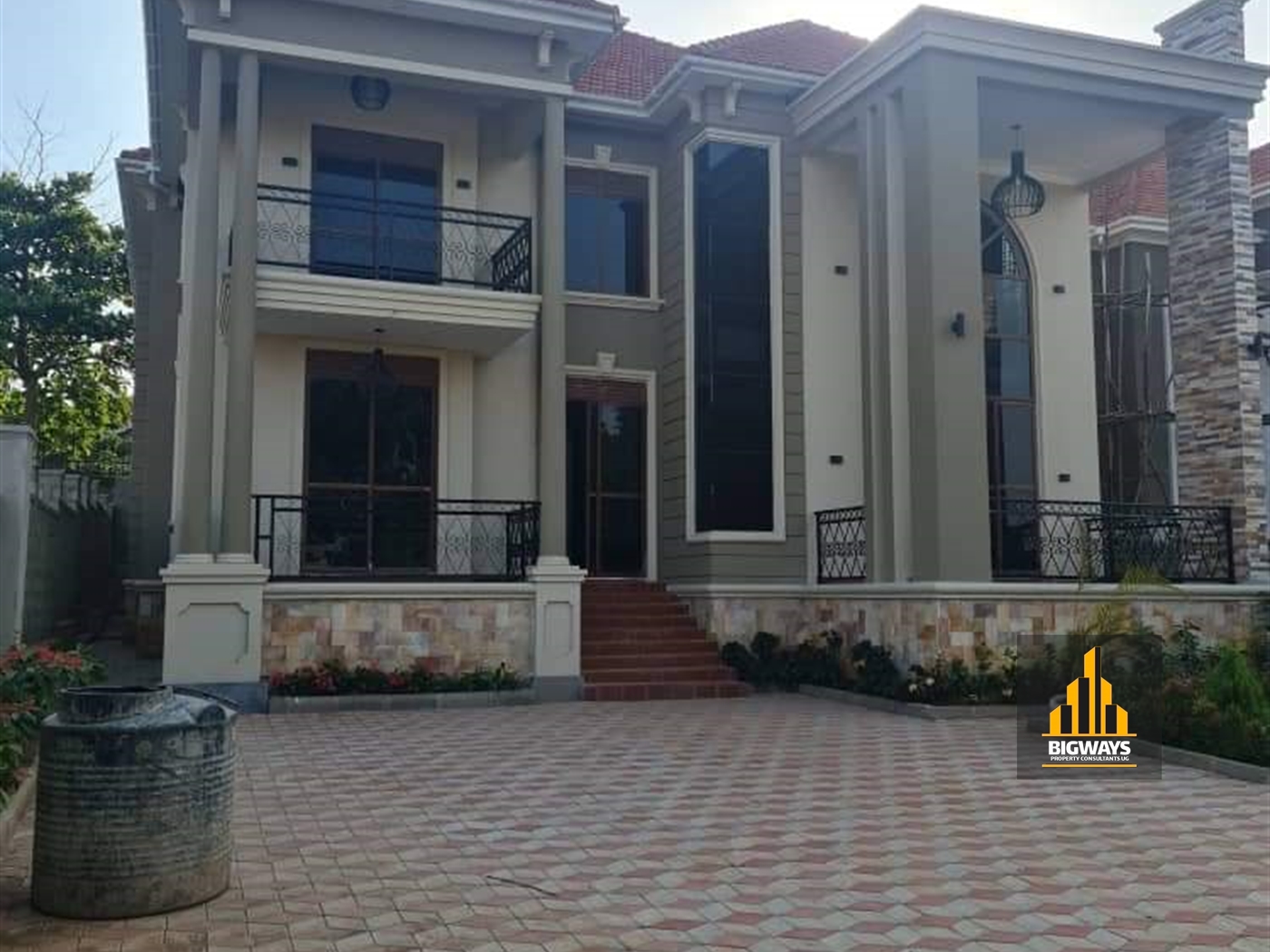 Mansion for sale in Munyonyo Kampala