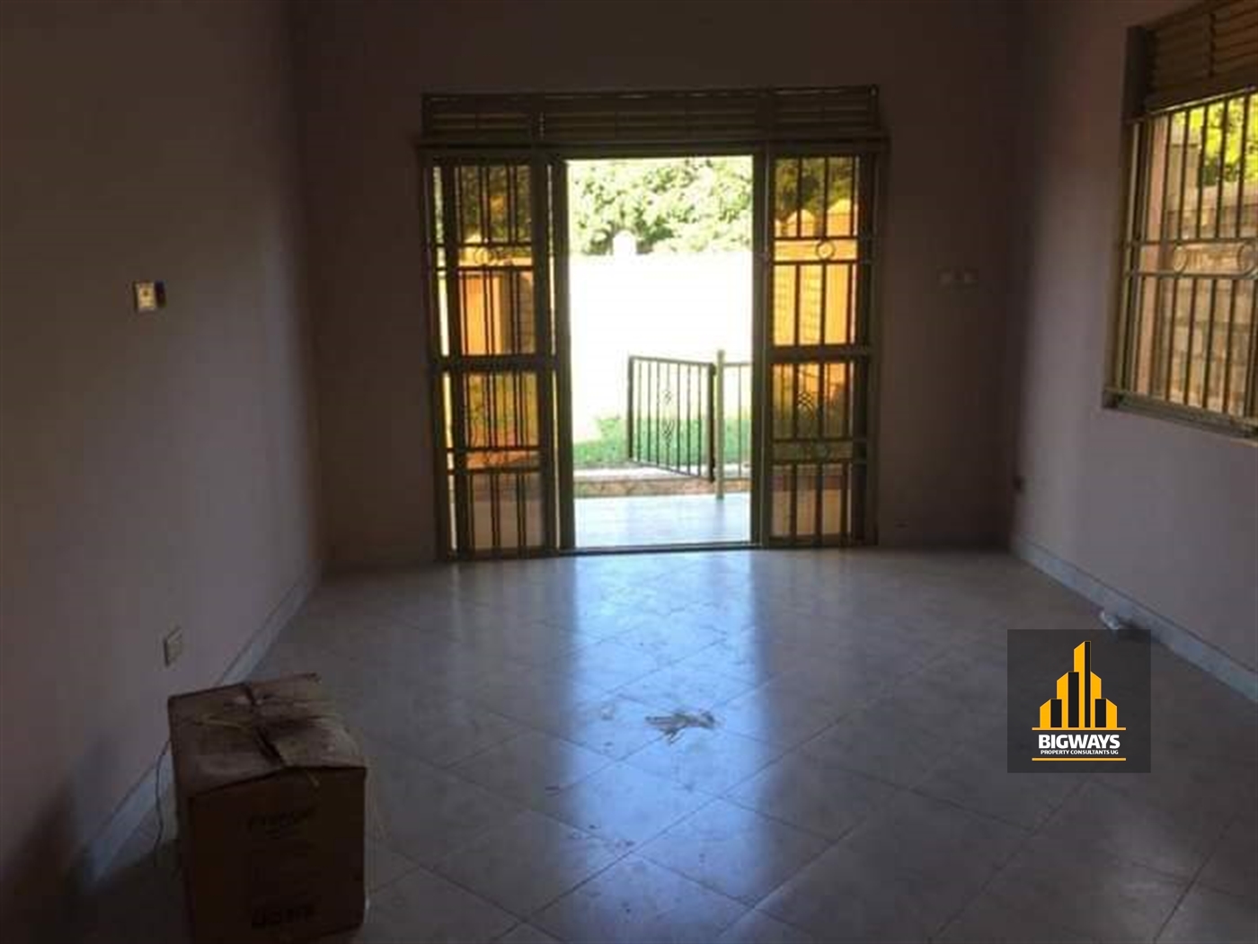 Storeyed house for sale in Munyonyo Kampala