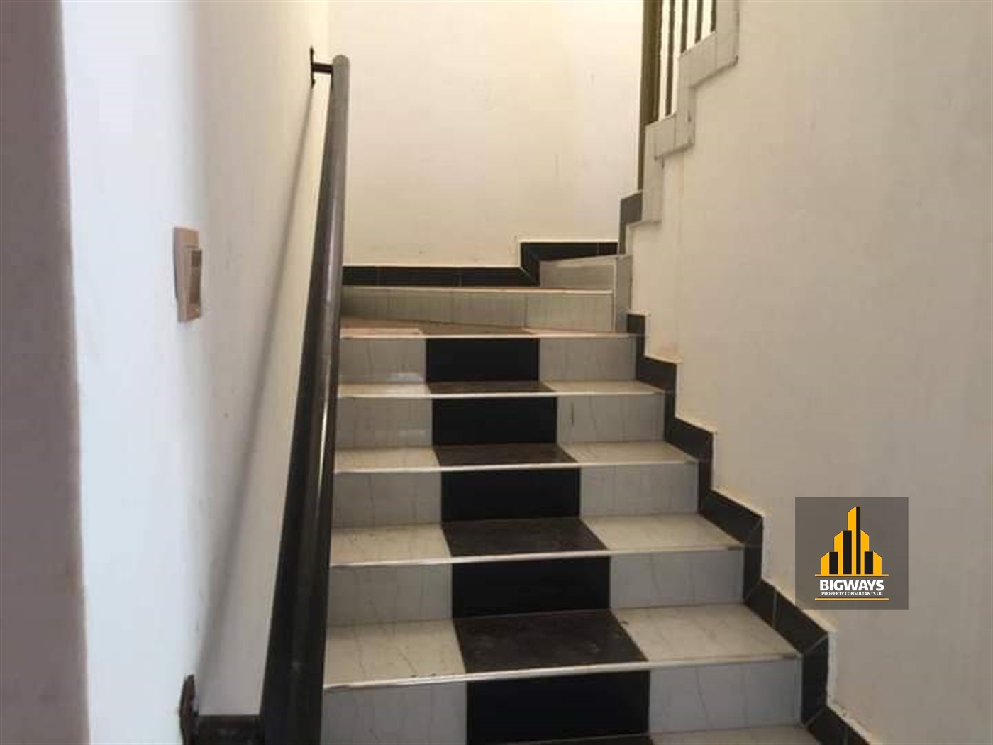 Storeyed house for sale in Munyonyo Kampala