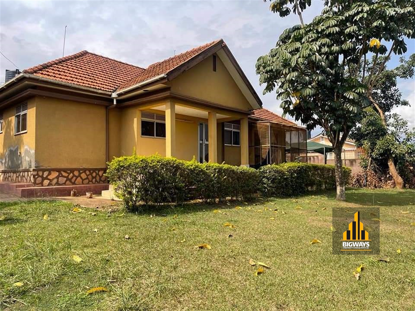 Bungalow for sale in Kisaasi Kampala