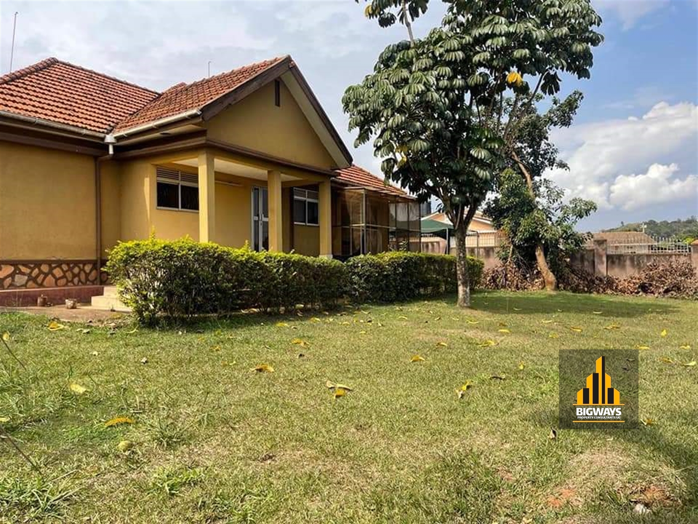 Bungalow for sale in Kisaasi Kampala