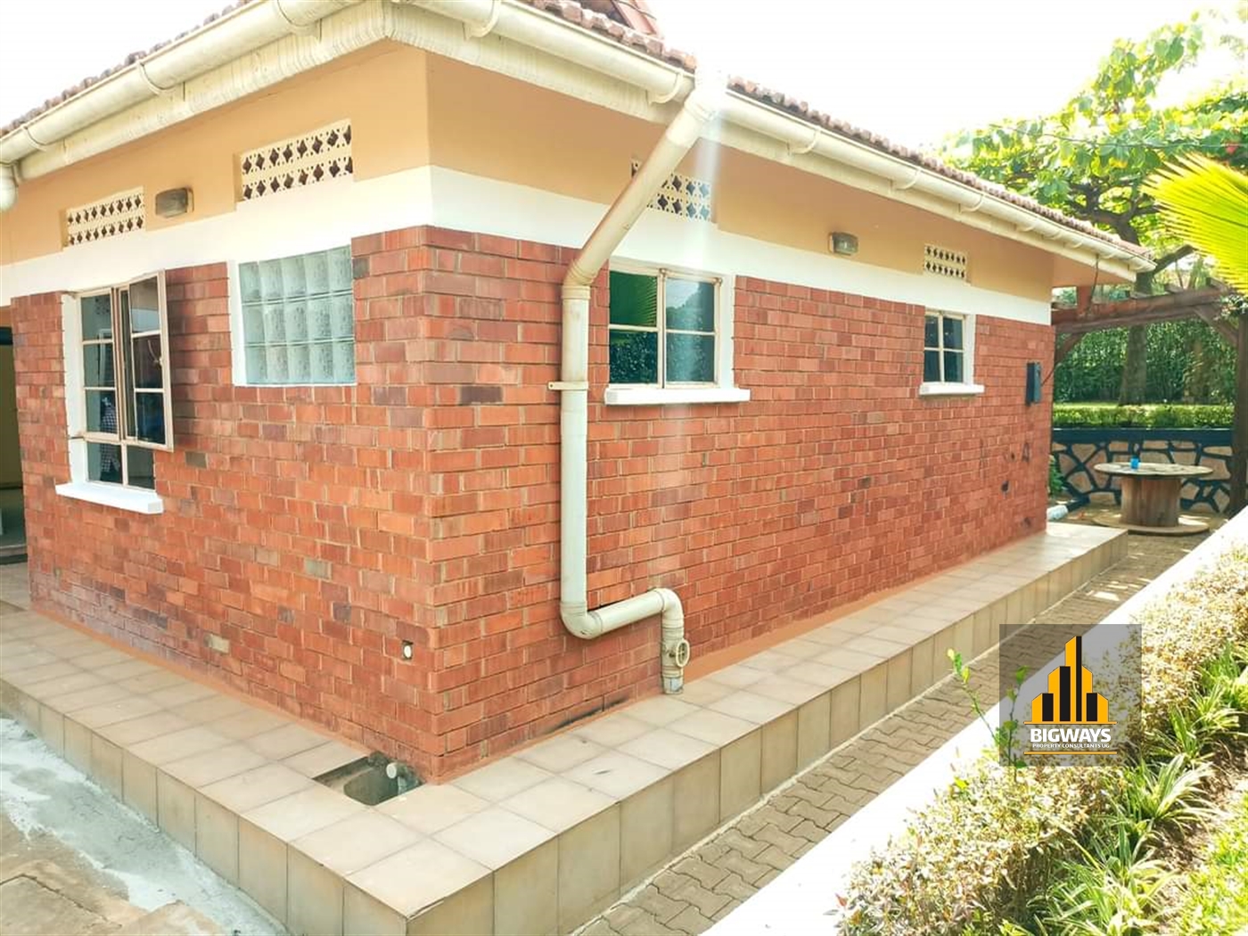 Bungalow for sale in Naalya Wakiso