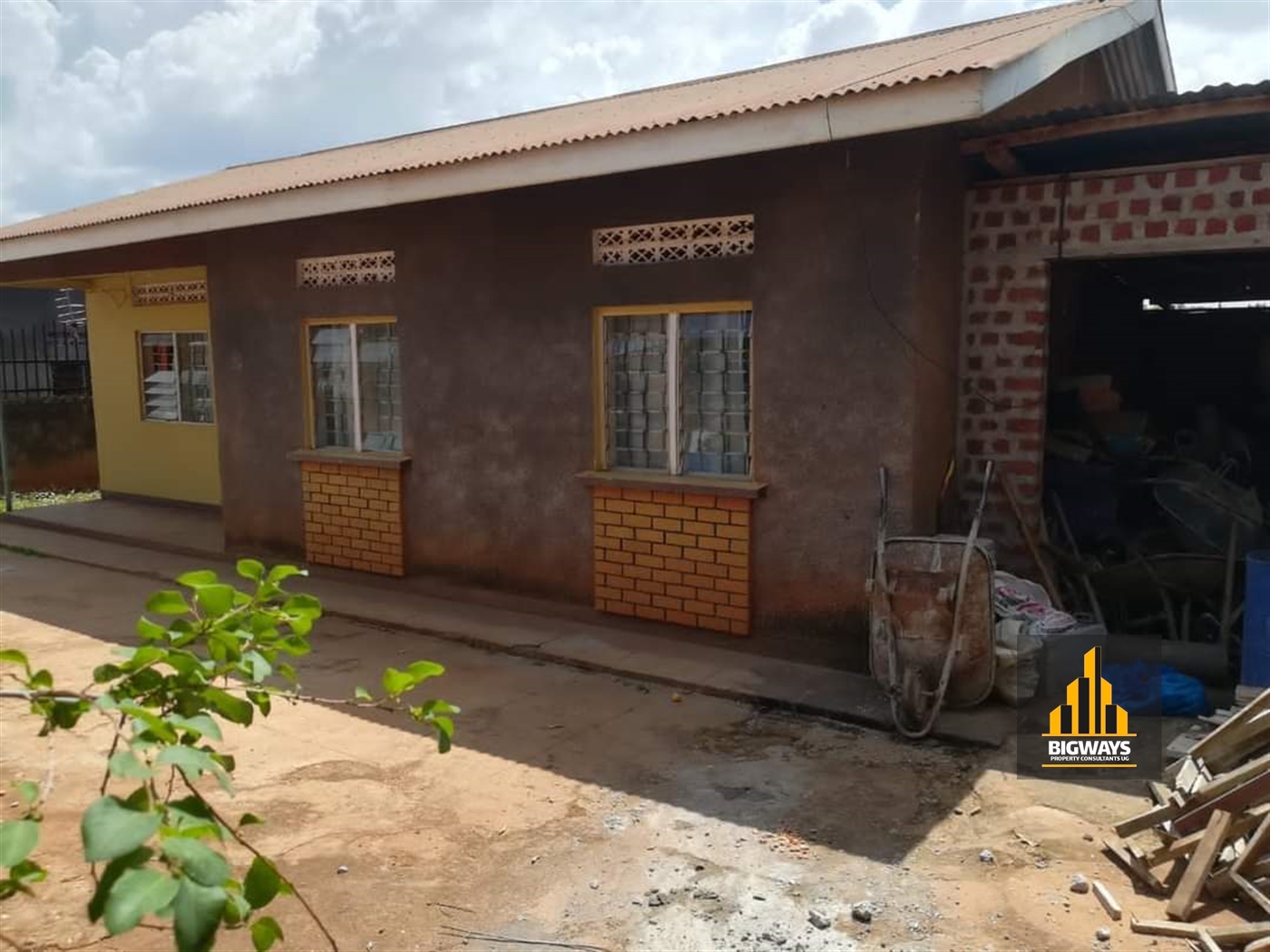 Bungalow for sale in Naalya Wakiso