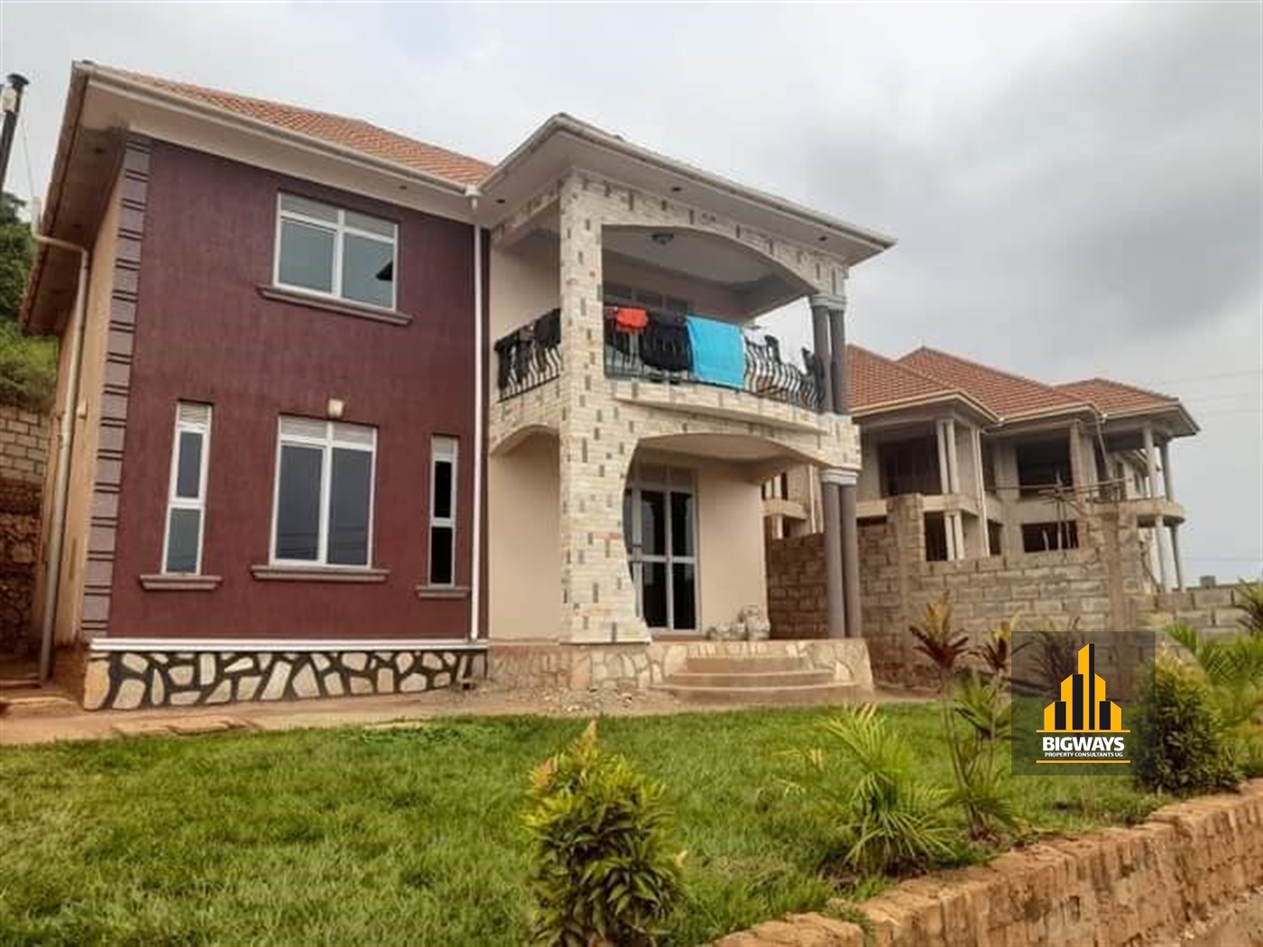 Storeyed house for sale in Seguku Wakiso