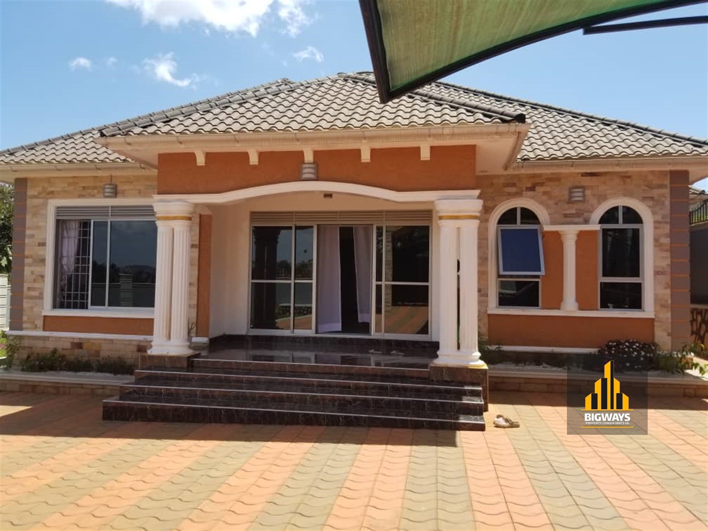 Bungalow for sale in Kitende Wakiso