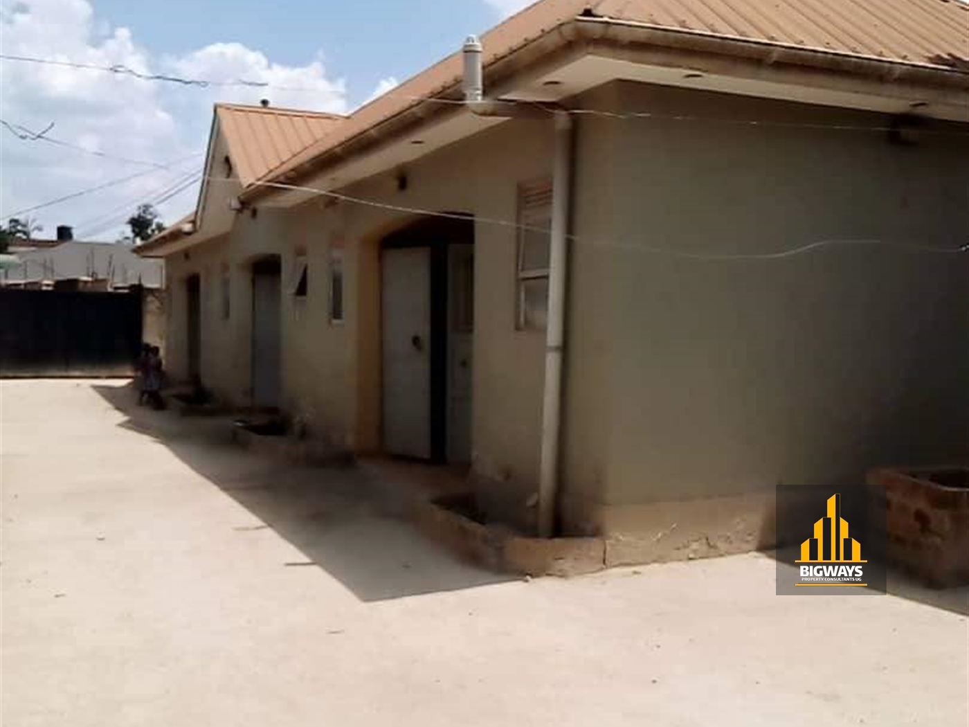 Commercial block for sale in Namugongo Wakiso