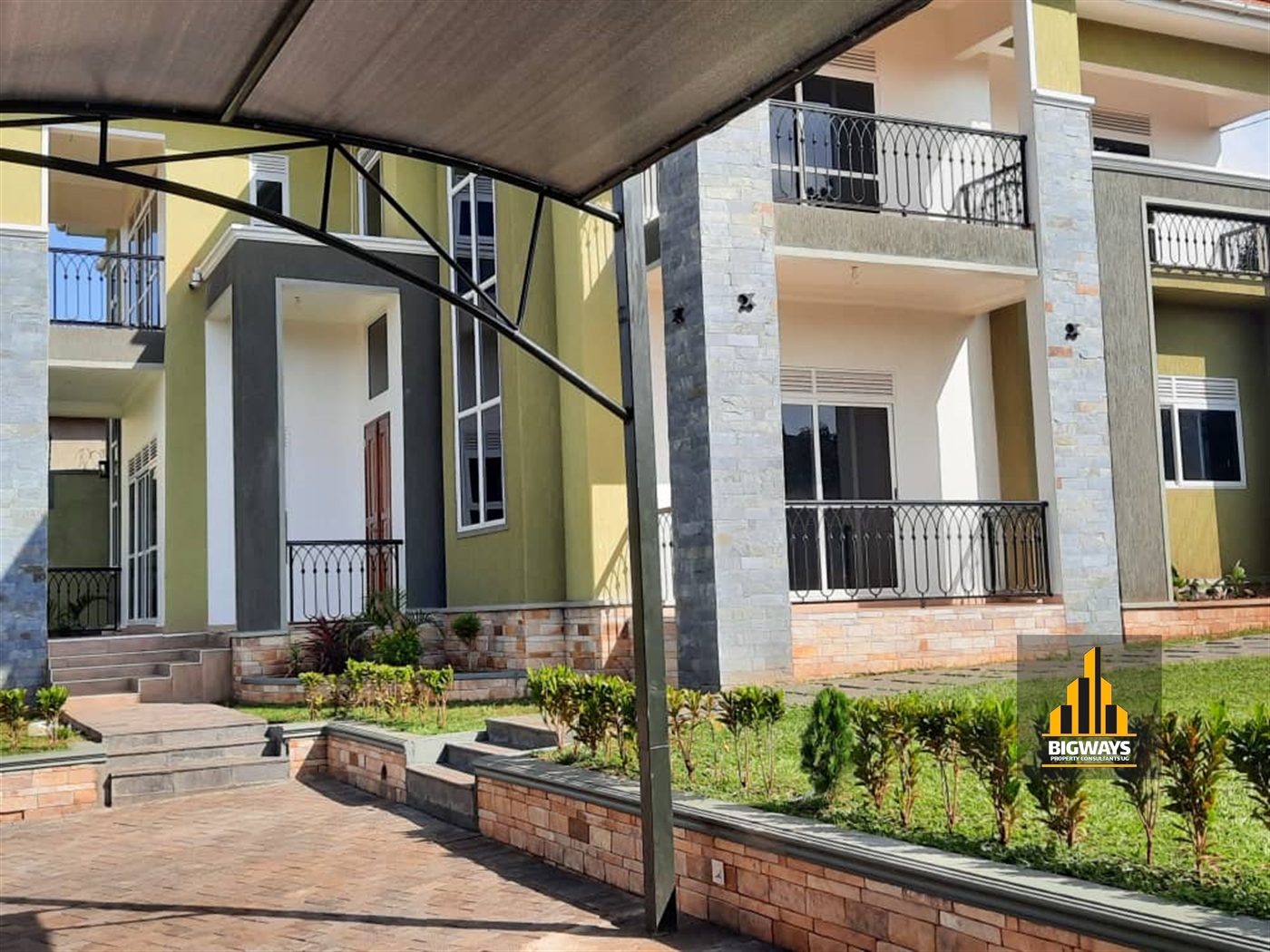 Storeyed house for sale in Bwebajja Wakiso