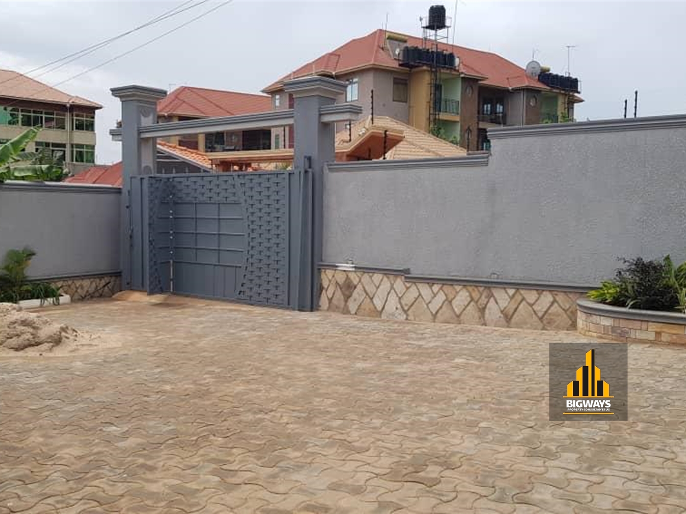 Bungalow for sale in Kitende Wakiso