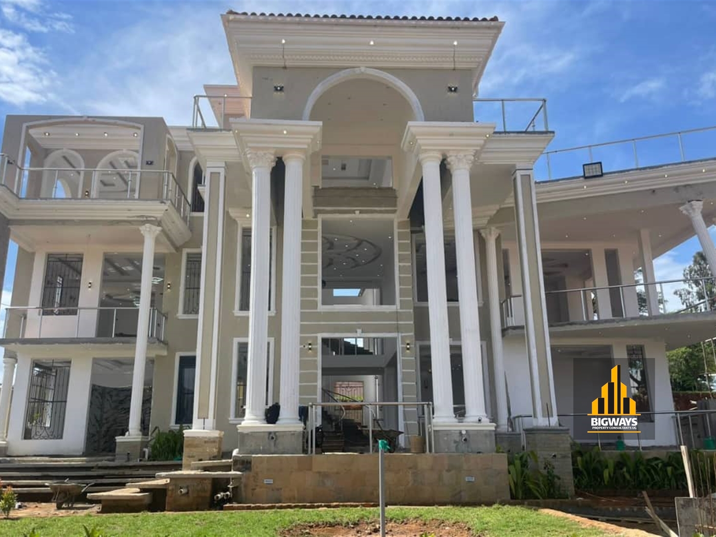 Mansion for sale in Munyonyo Kampala