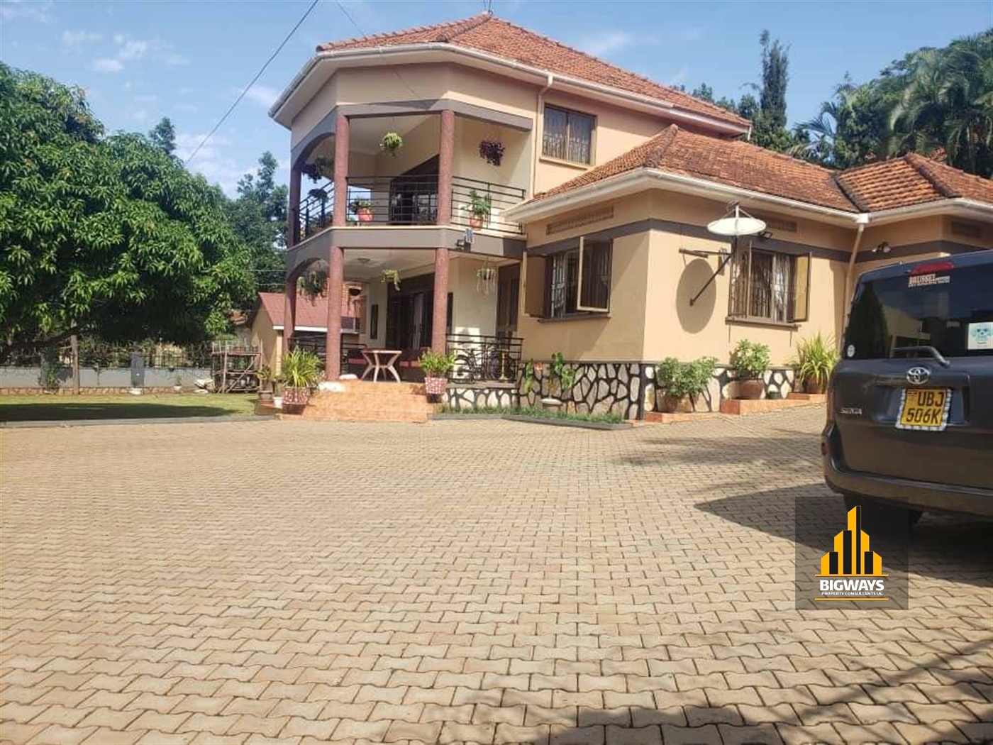 Storeyed house for sale in Kyambogo Kampala