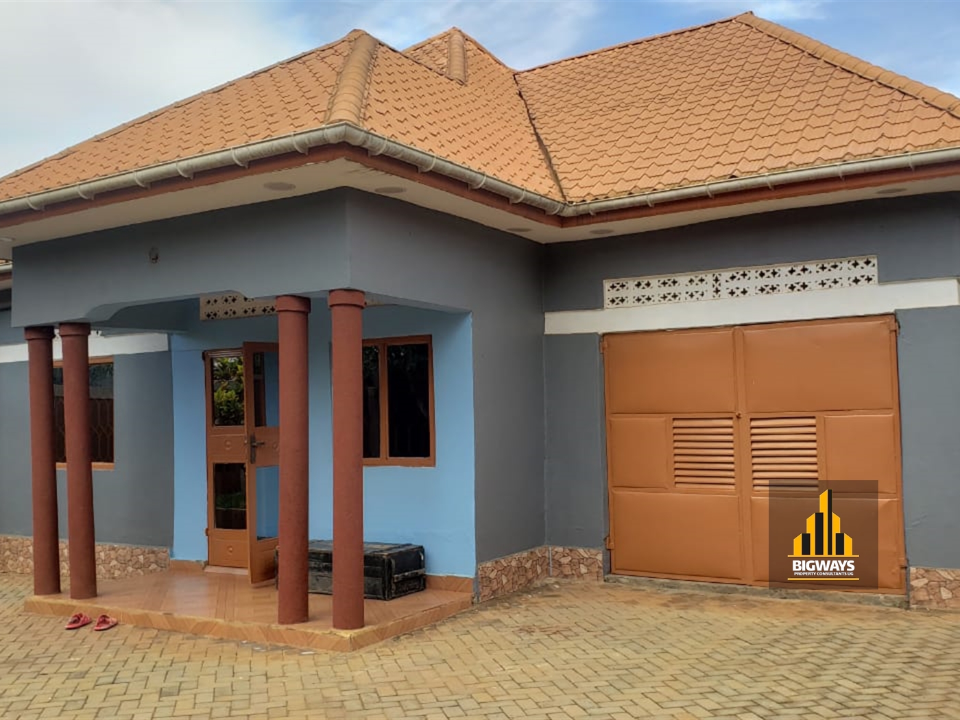 Bungalow for sale in Mengo Kampala