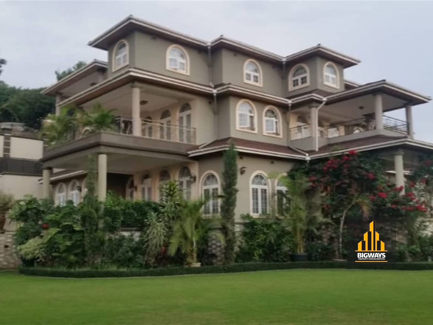 Mansion for sale in Mbuya Kampala