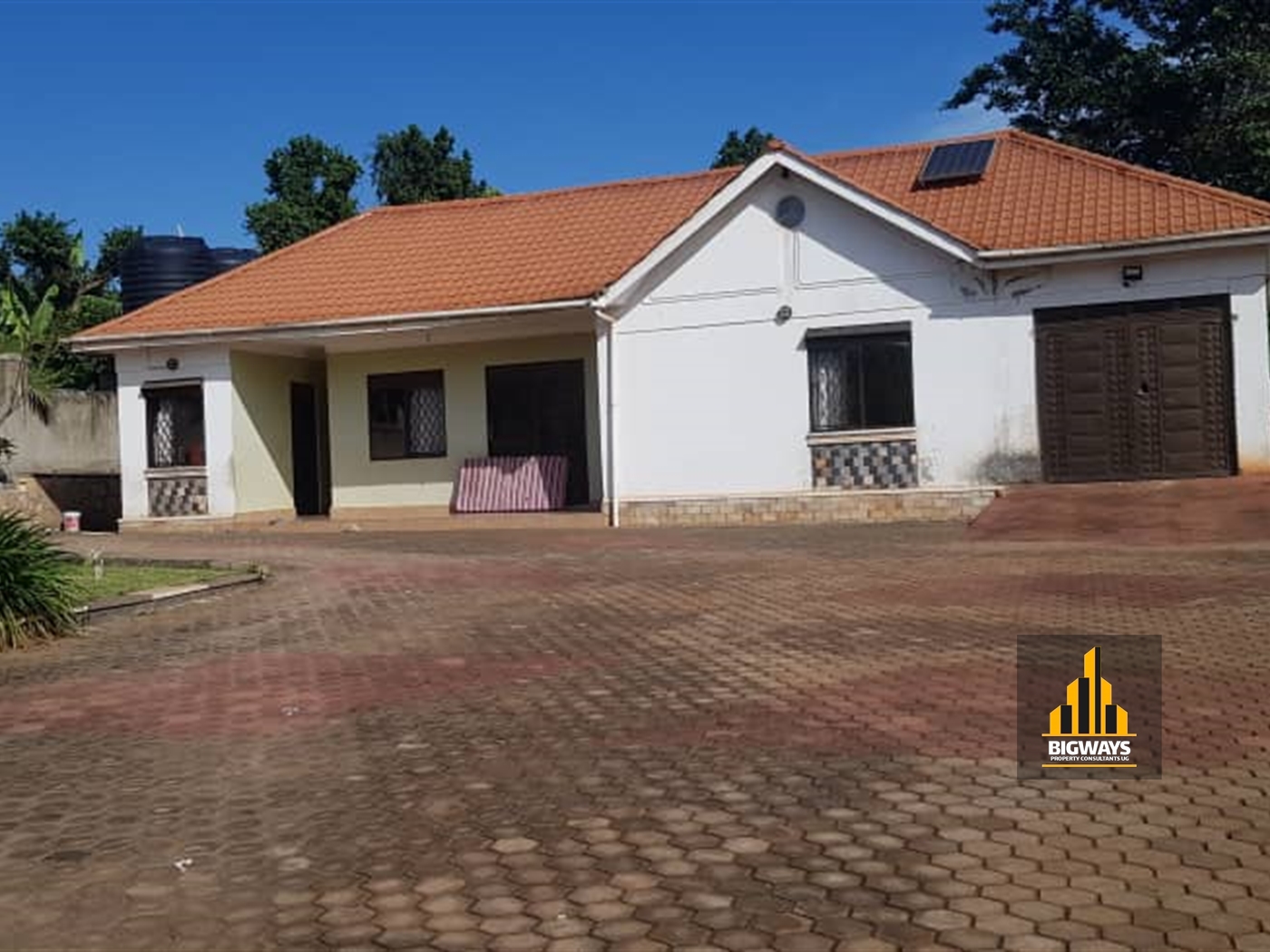 Bungalow for sale in Kitende Wakiso