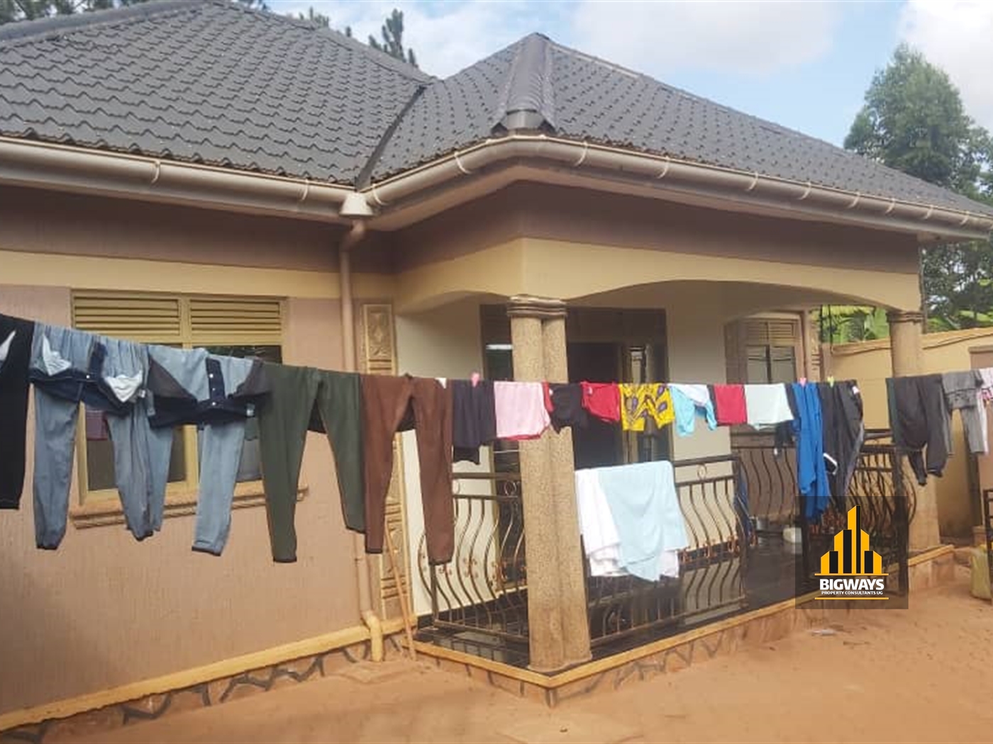 Bungalow for sale in Kitende Wakiso