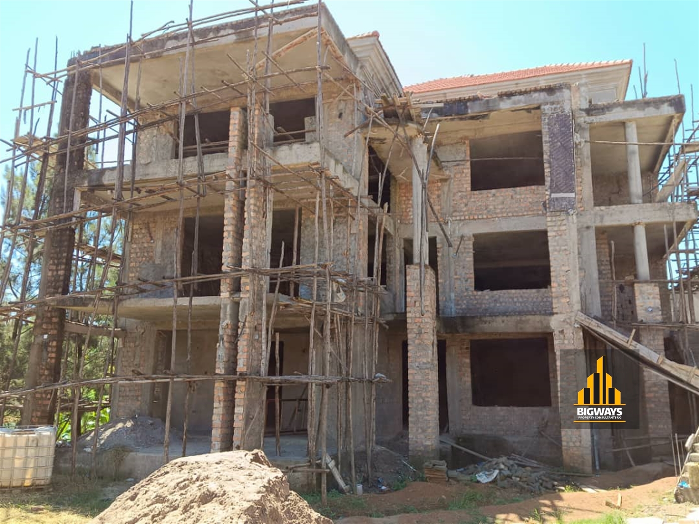 Mansion for sale in Munyonyo Kampala