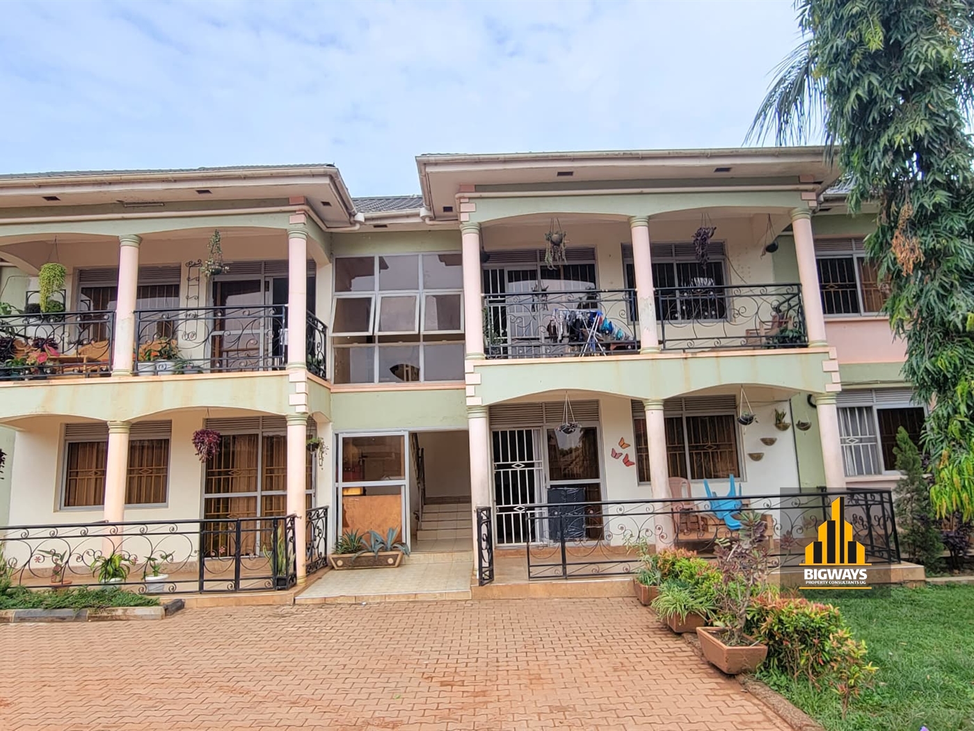 Apartment block for sale in Kulambilo Wakiso