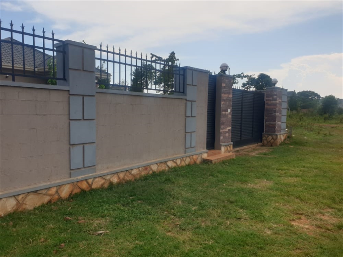 Bungalow for sale in Garuga Wakiso