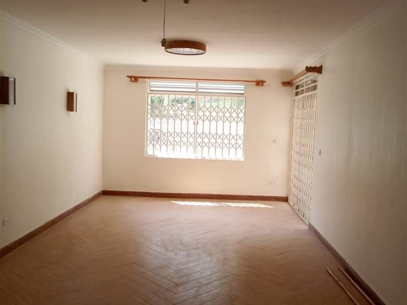 Apartment for sale in Kiwaatule Kampala