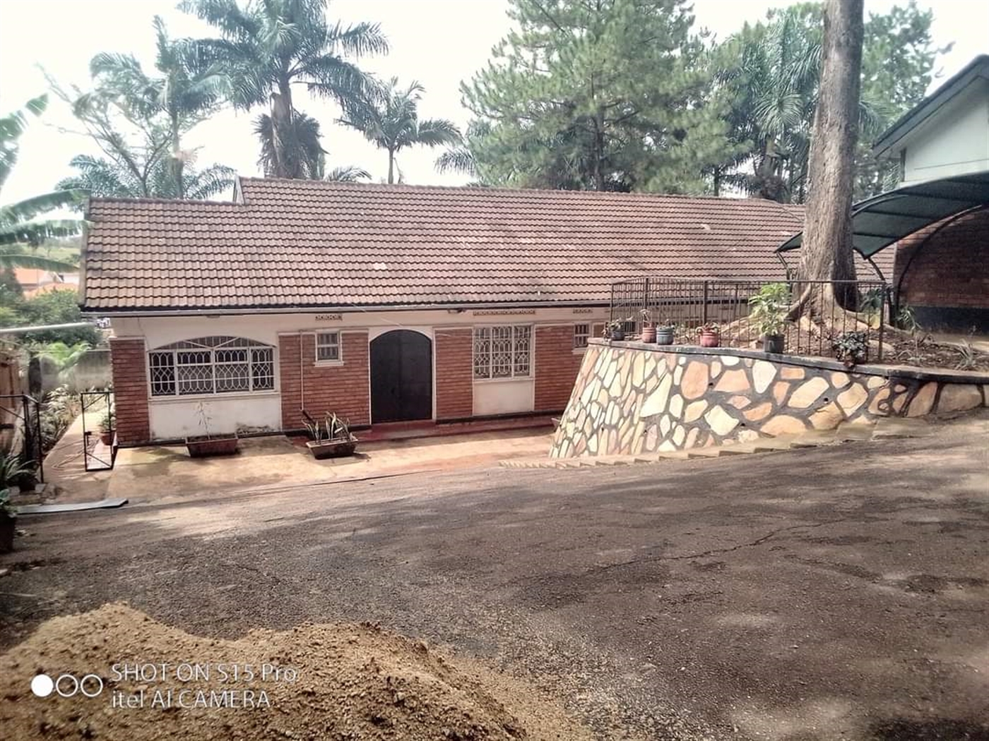 Bungalow for rent in Naguru Kampala